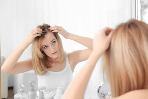 Shampoo gegen Haarausfall ist sinnvoll, wenn Du unter erblich oder hormonell bedingtem Haarverlust leidest.